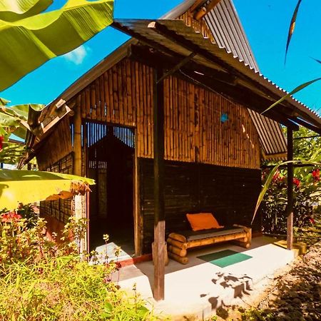 The Mudhouse Hostel Mompiche Exterior photo