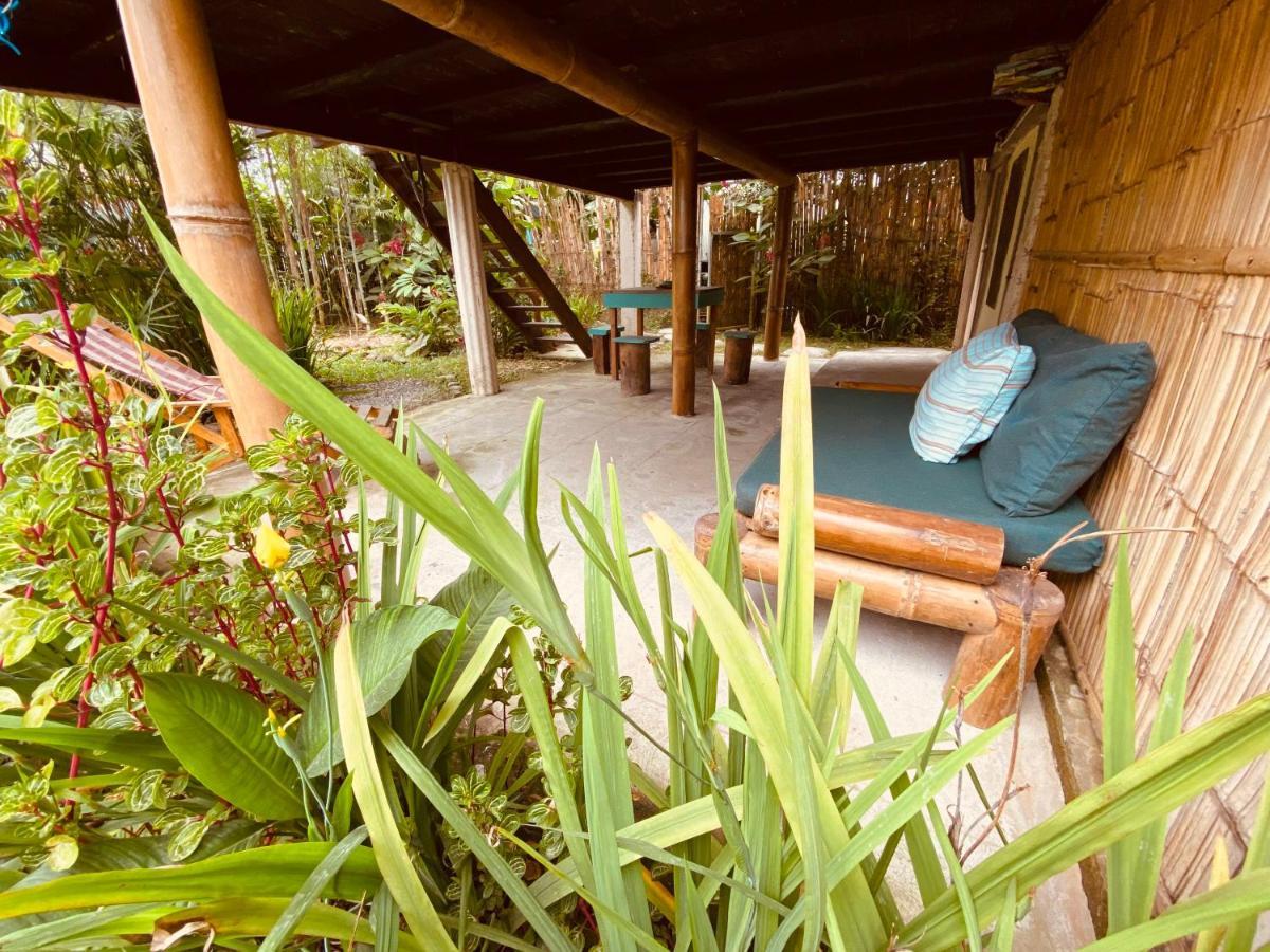 The Mudhouse Hostel Mompiche Exterior photo