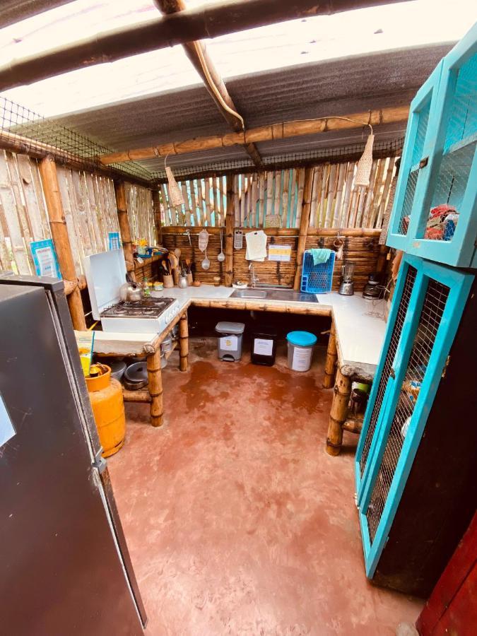 The Mudhouse Hostel Mompiche Exterior photo
