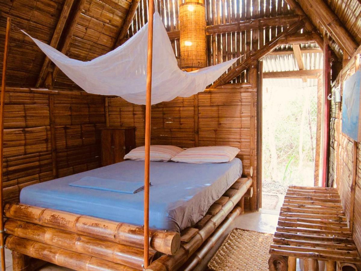 The Mudhouse Hostel Mompiche Exterior photo