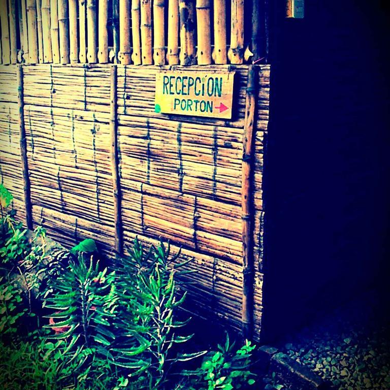 The Mudhouse Hostel Mompiche Exterior photo