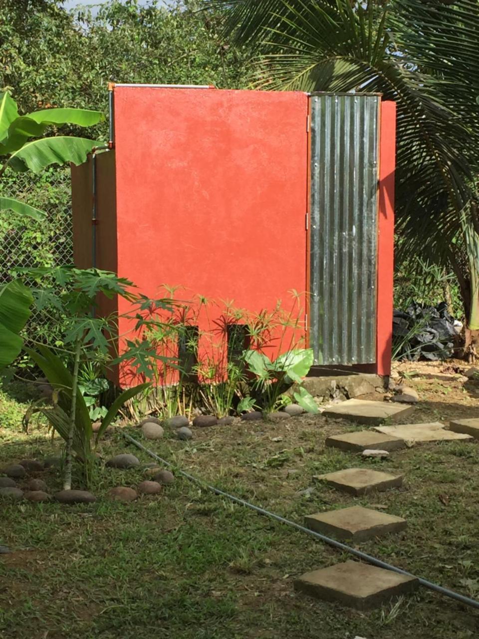 The Mudhouse Hostel Mompiche Exterior photo